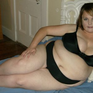 Rejoignez-nous pour une soirée estivale Emilie - rencontre-Milf-Saint-Étienne