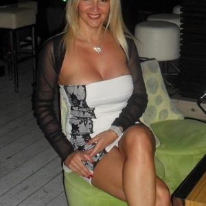 Pas besoin de déclaration Isolde - rencontre-Milf-Carcassonne